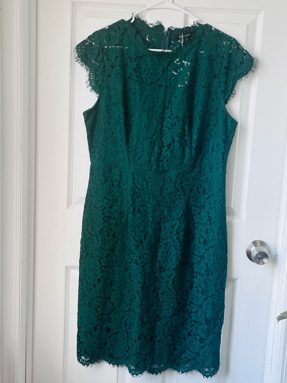 Forest Green Lace Midi Dress with Cap Sleeves